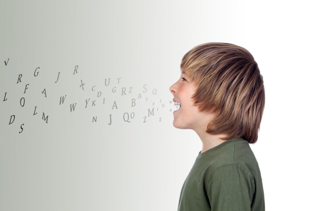 Ilustrasi Seorang Anak yang Memiliki Kemampuan Berbicara secara Lugas. (Sumber: popmama.com