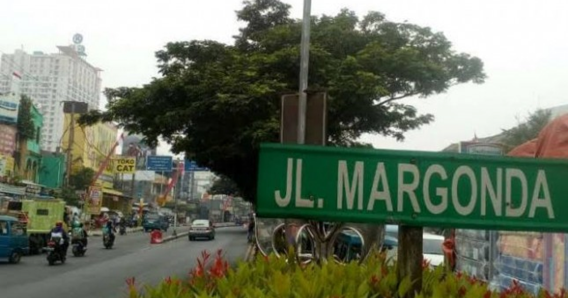 Jalan Margonda menjadi Pusat Segala Sektor di Kota Depok. (Sumber: industry.co.id)