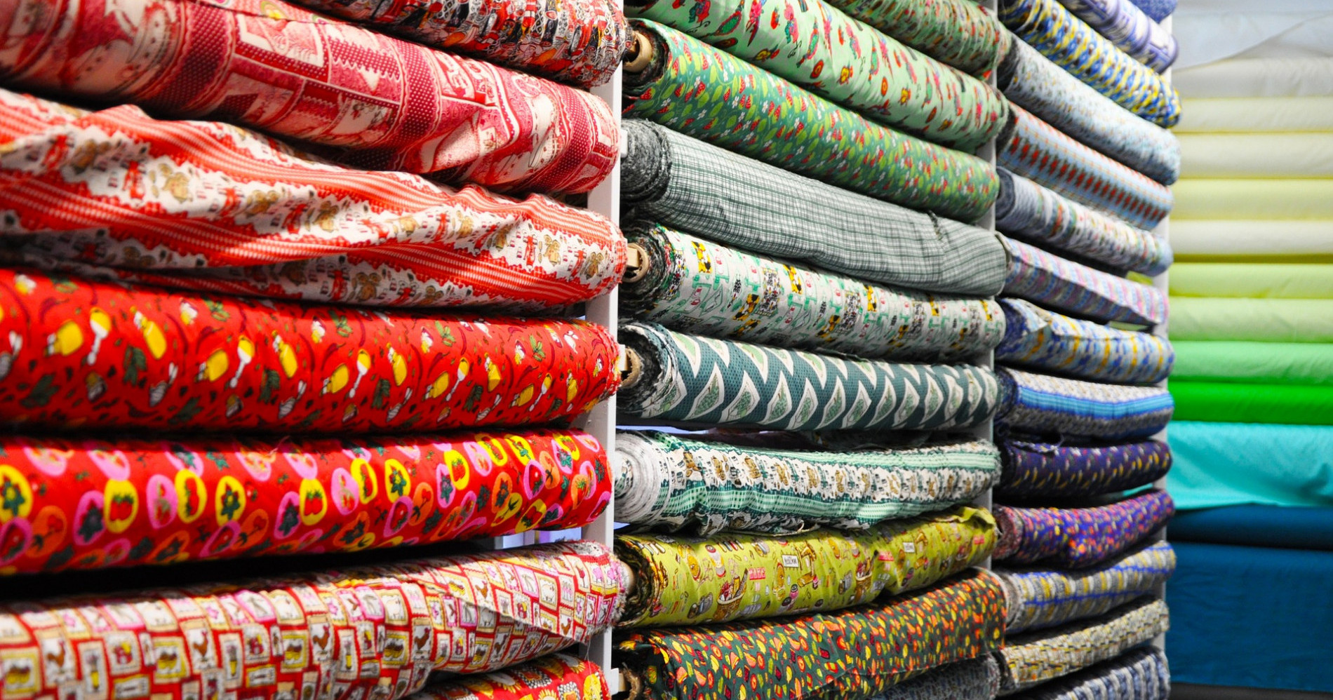 Industri tekstil (Sumber gambar: http://www.keycolour.net)
