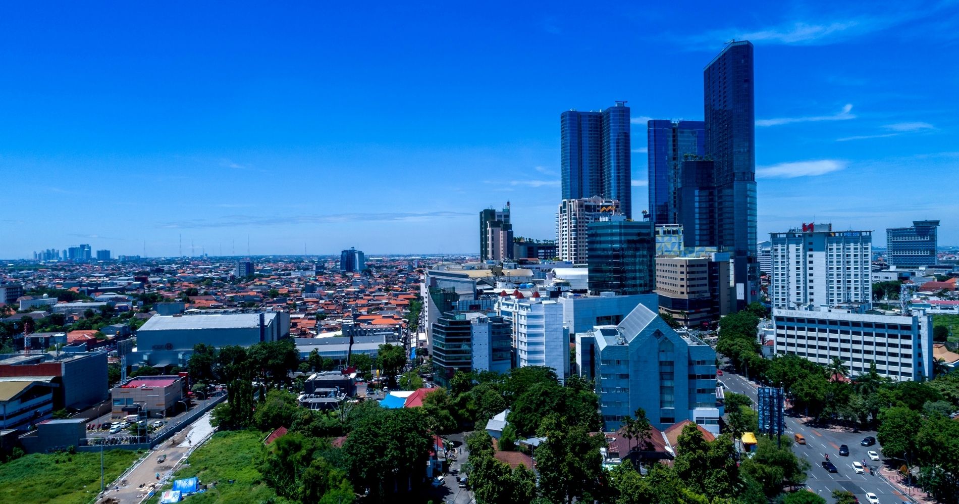 Kota Surabaya - Canva