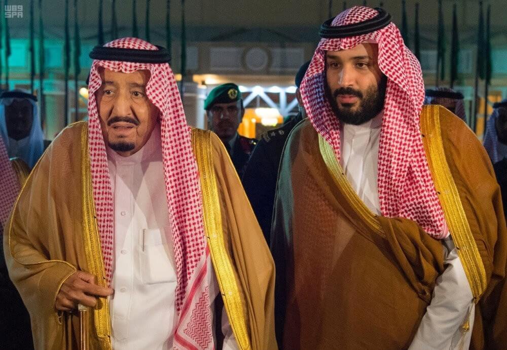 Raja Salman dan Putra mahkota Mohammed bin Salman ( Sumber : Reuters )