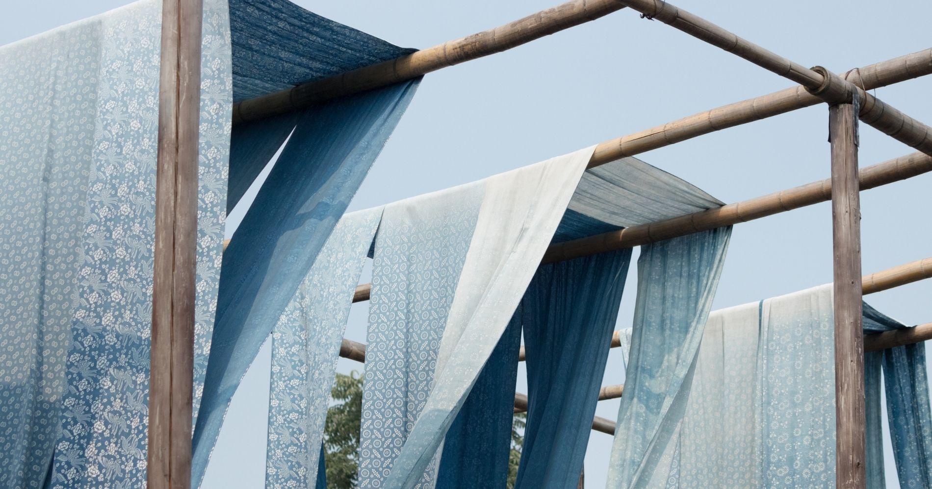 Kinerja PBRX dan SRIL di Tengah Tekanan Sektor Tekstil Illustration Bisnis Muda - Canva