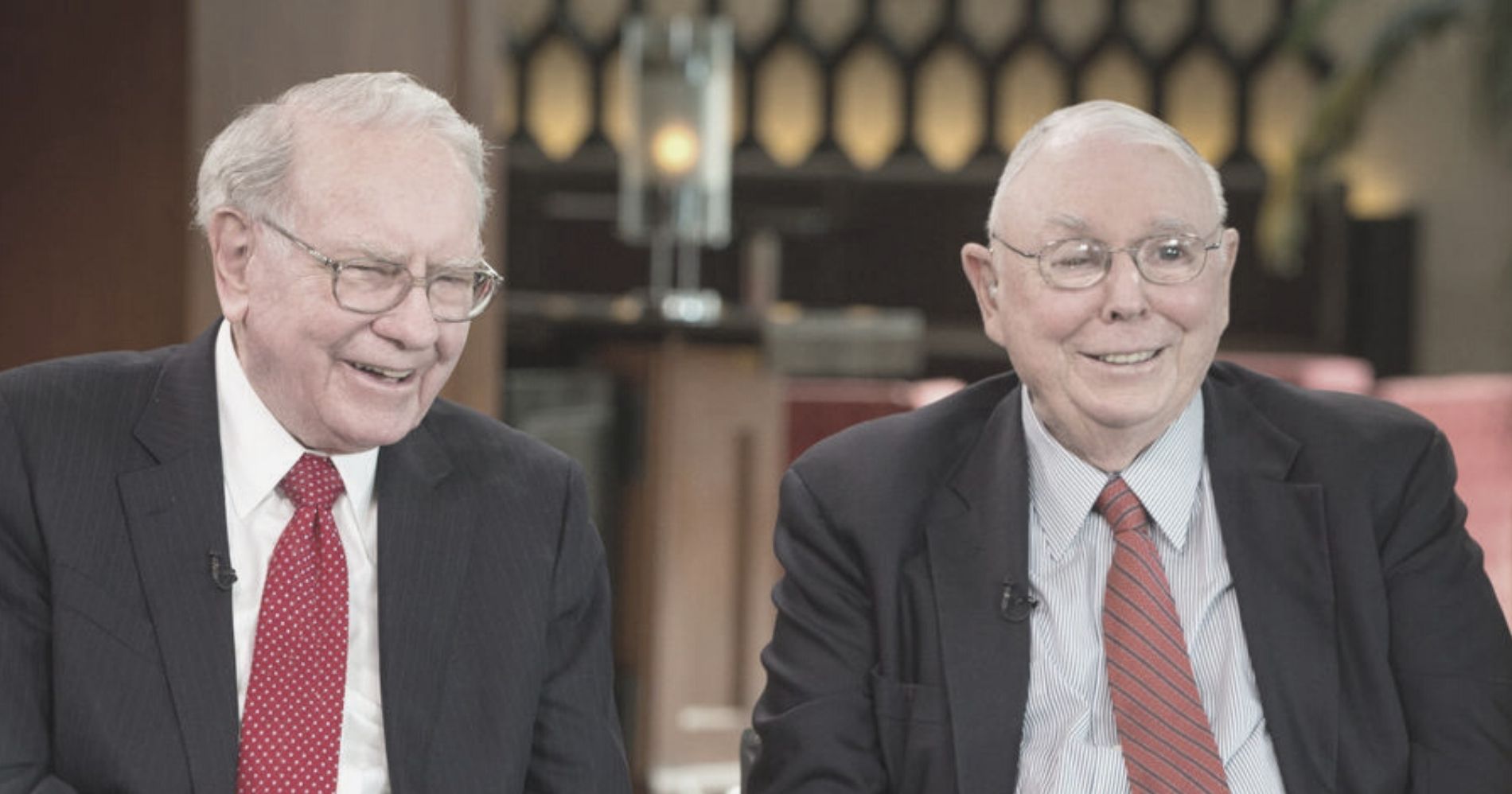 Warren Buffett dan Charlie Munger Ngobrol Bareng Illlustration Bisnis Muda - Image: Wikimedia