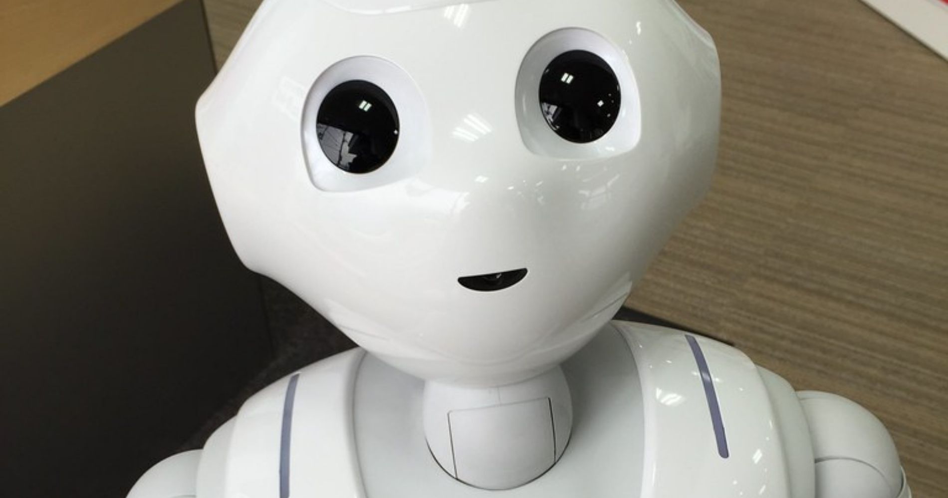 SoftBank Hentikan Produksi Robot Pepper Illustration Bisnis Muda - Image: Filckr
