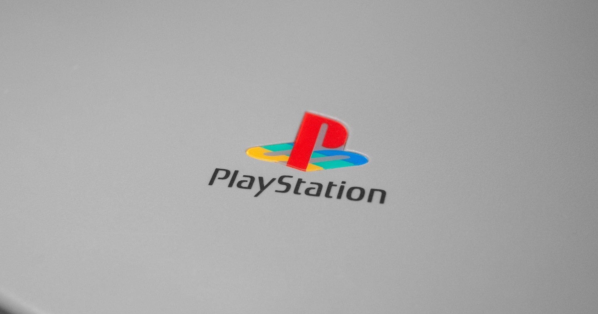 Tanggapan CEO PlayStation Illustration Bisnis Muda - Image: Canva