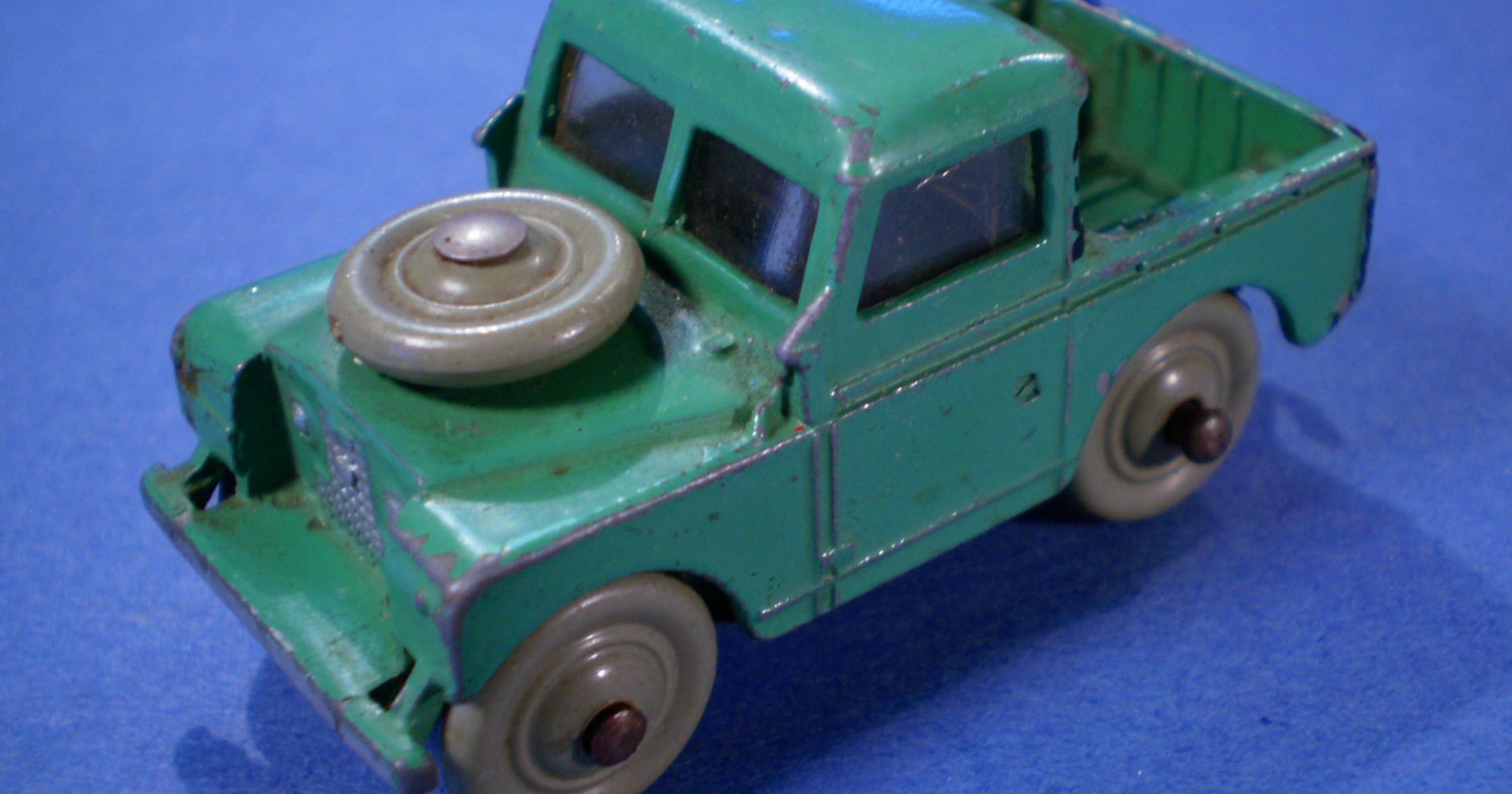 Salah Satu Model Diecast Toy Buatan Dinky Toys - Image: Wikimedia