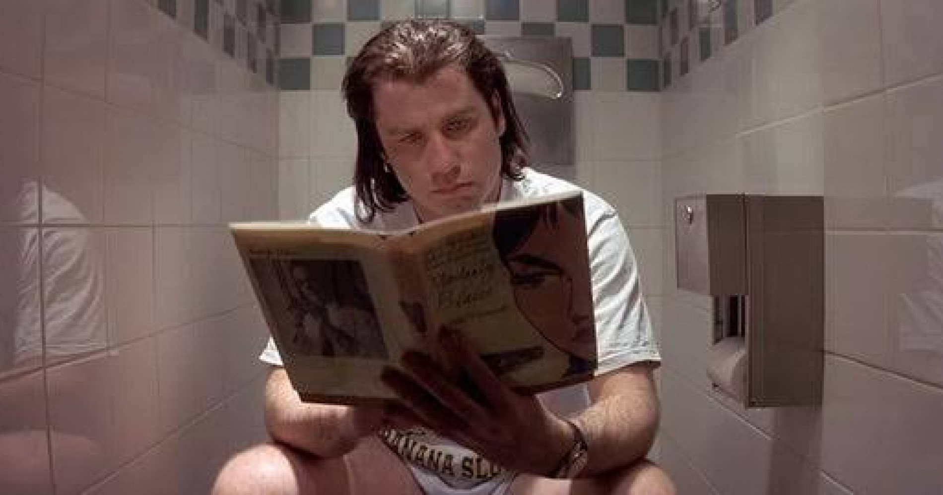 Membaca buku saat di toilet dapat membuat otak rileks (Sumber Gambar: Reddit)