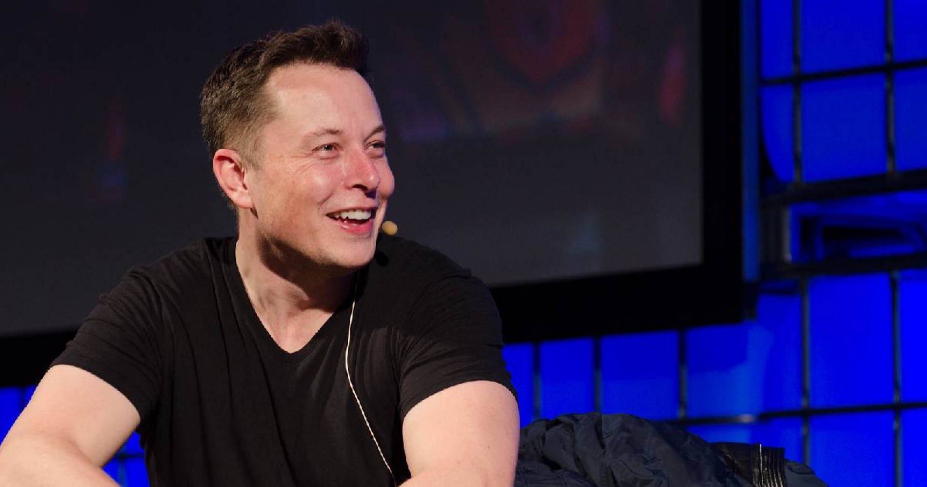 Elon Musk seorang visioner jenius pendiri Tesla, SpaceX, dan Neuralink (Sumber Gambar: Pinterest)