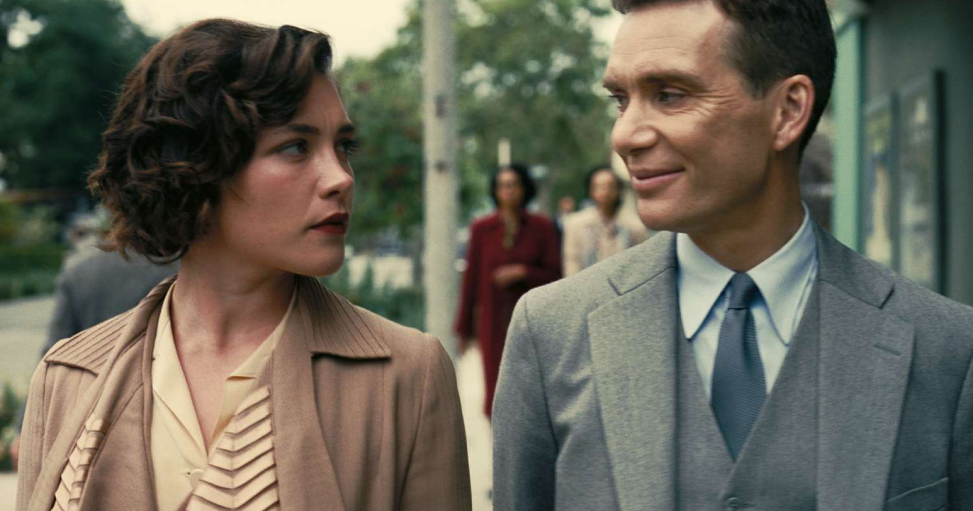 "Oppenheimer" Film Biopik Terlaris di 2023 Karya Christopher Nolan