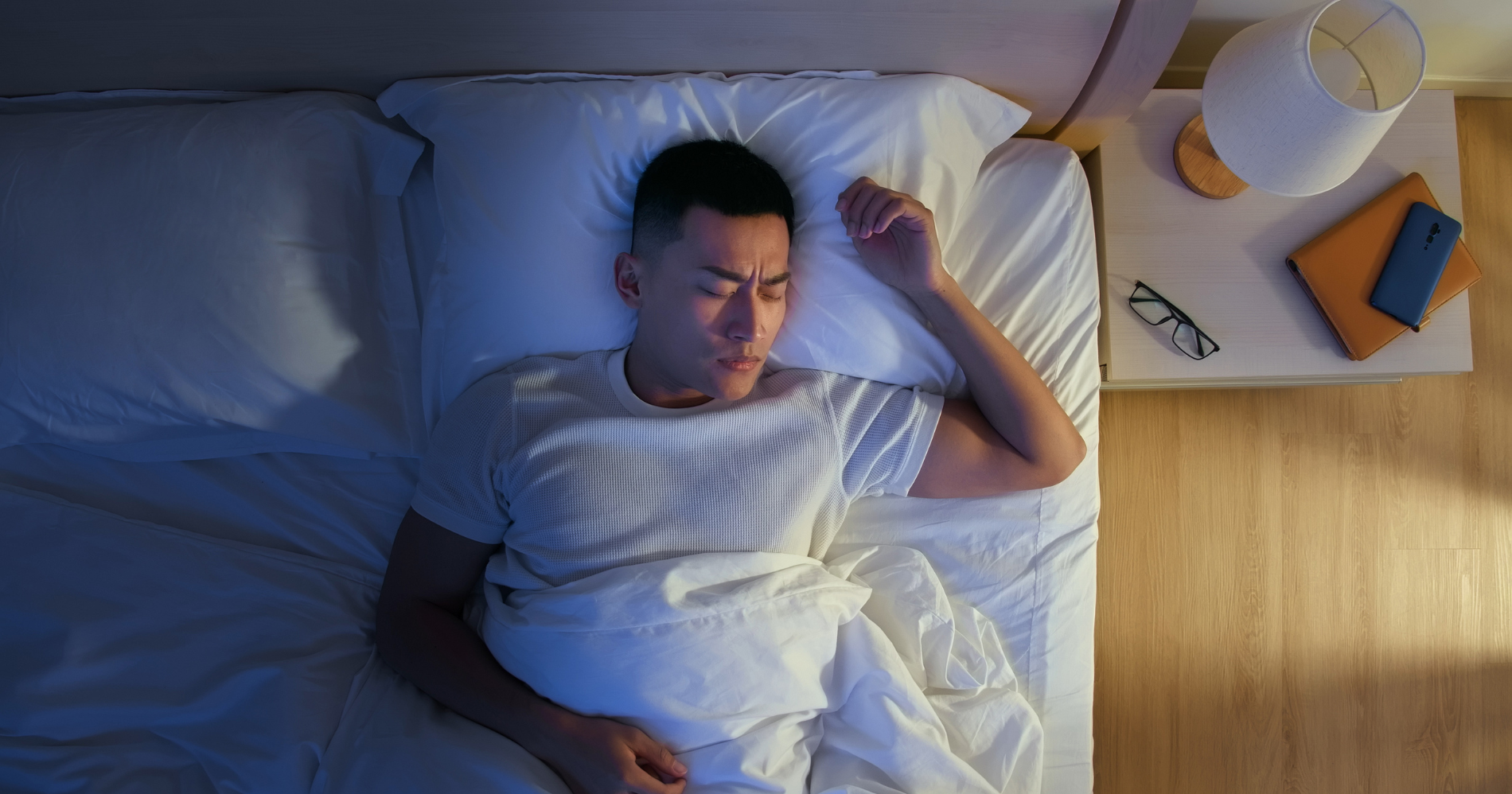 Kebiasaan tidur di malam hari (Ilustrasi: Canva)