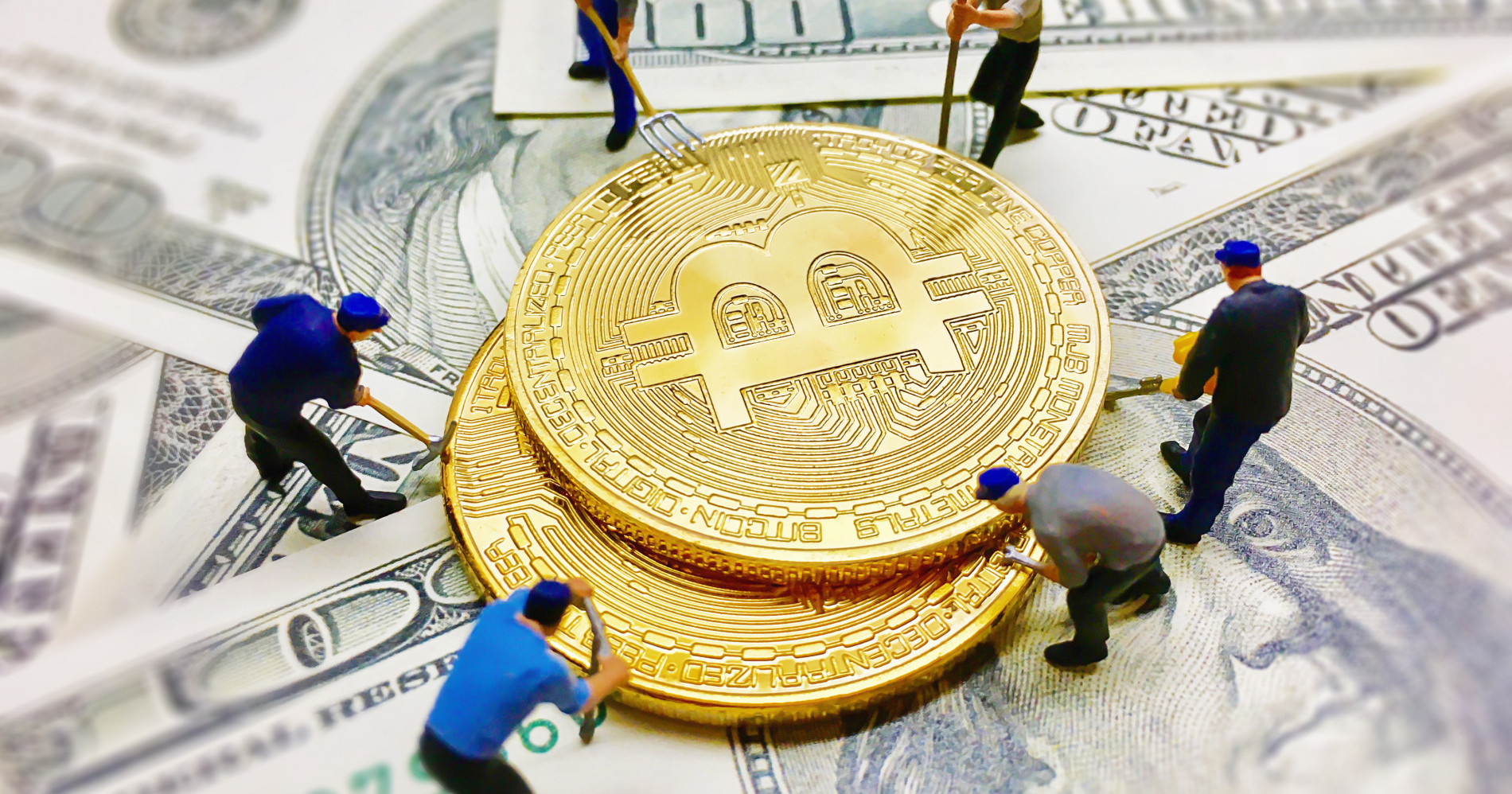 Penambang bitcoin kembali harus mempertimbangkan potensi untung-rugi pasca halving. (Sumber gambar: freepik.com)