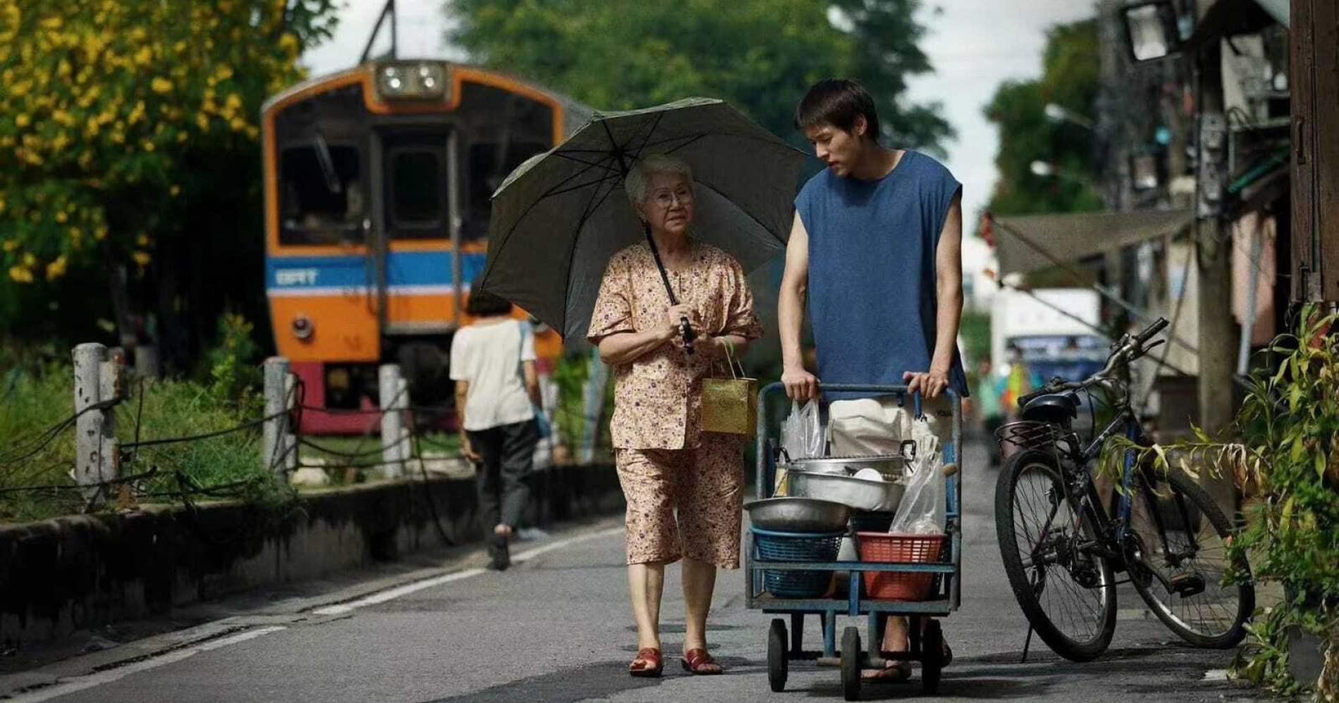 Salah satu scene dalam film How To Make Million Before Grandma Dies. (Sumber gambar: X/simonchouchou)