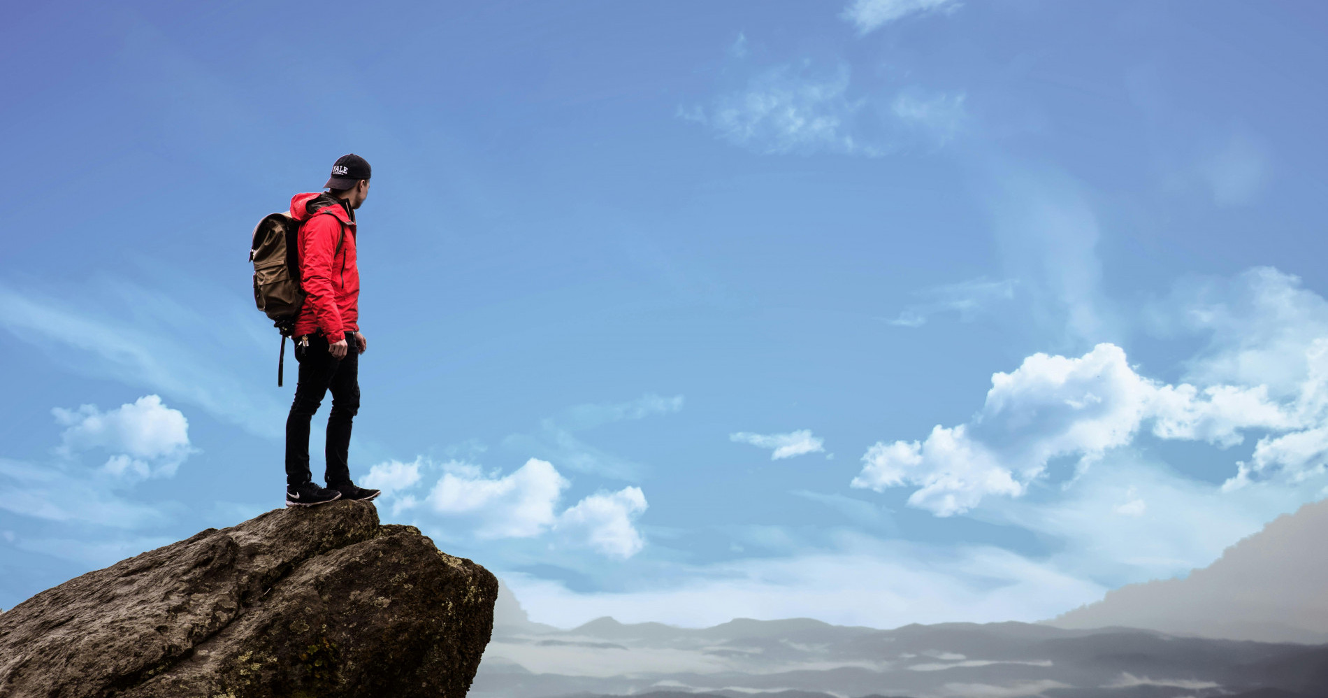 Merayakan kemerdekaan dengan naik gunung, ini tips yang bisa kamu lakukan Sumber Gambar : Pexels