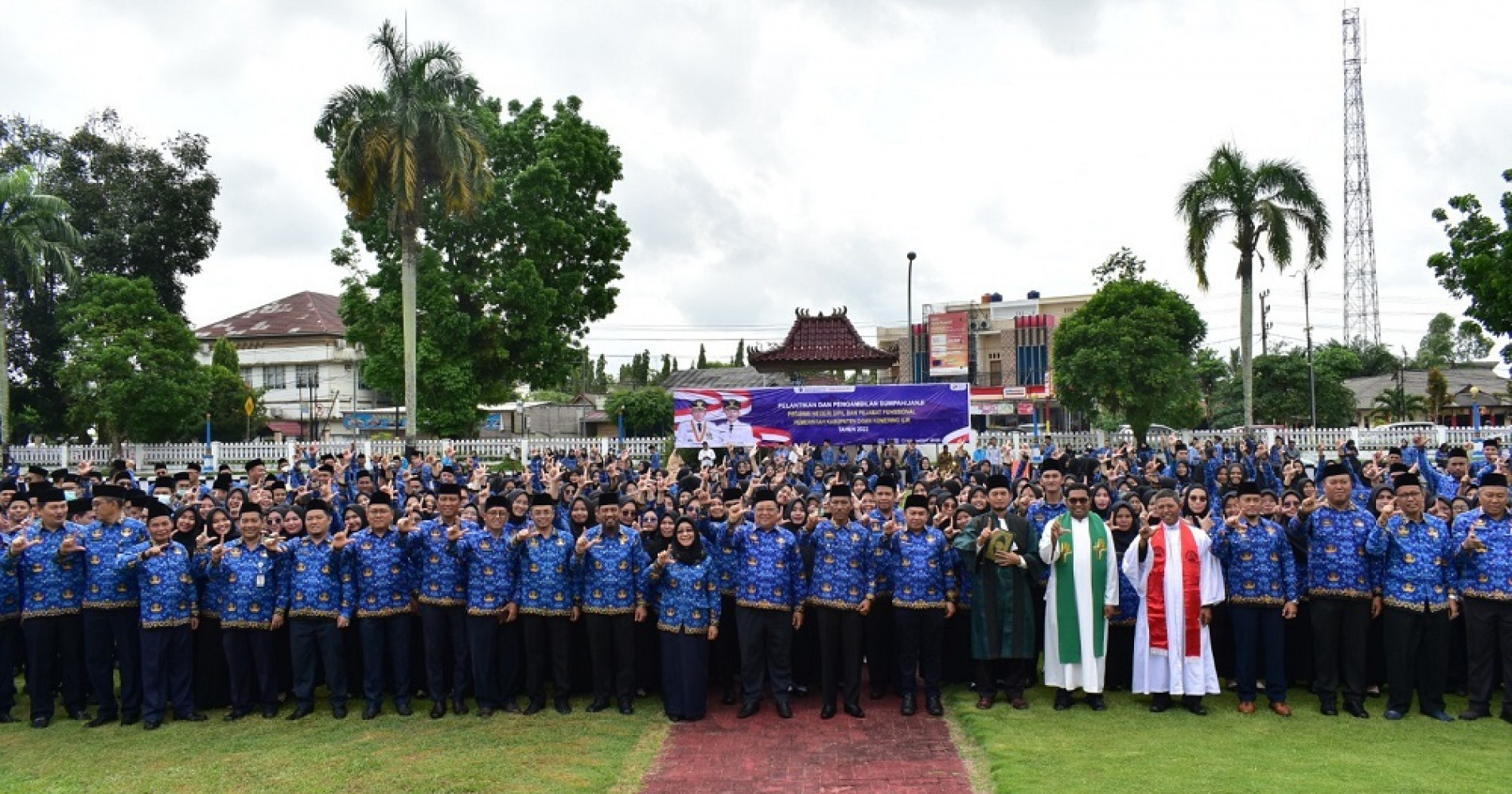 PNS melakukan kegiatan apel pagi (Foto/Humas OKI dari Bisniscom)