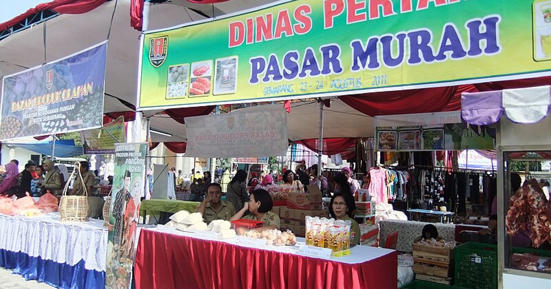 Bazar bisa jadi salah satu wadah untuk mempromosikan UMKM kamu (Foto Wikimedia Commons)