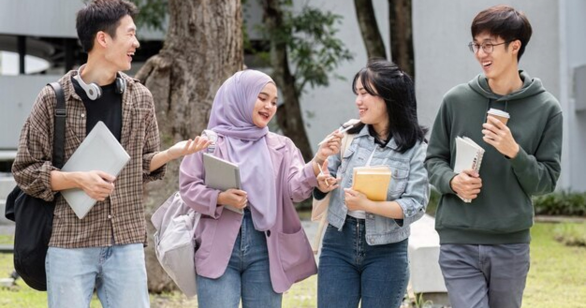 Lebih Penting Internship atau Organisasi? Yuk, Simak Kelebihan Keduanya! (Sumber gambar: Freepik)