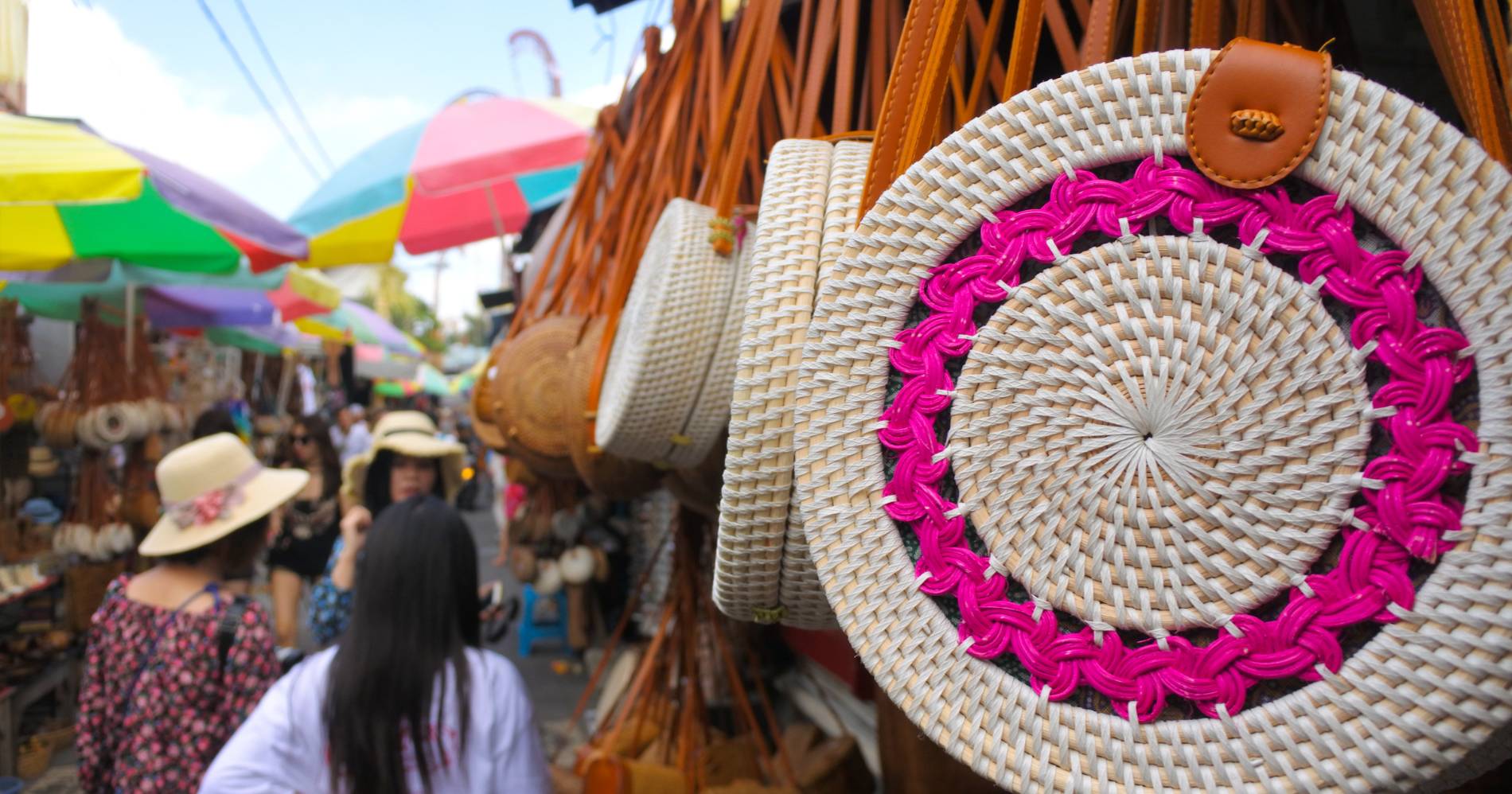 Siapa sangka kalau di pasar tradisional juga bisa dijadikan destinasi wisata (Sumber gambar: Canva)