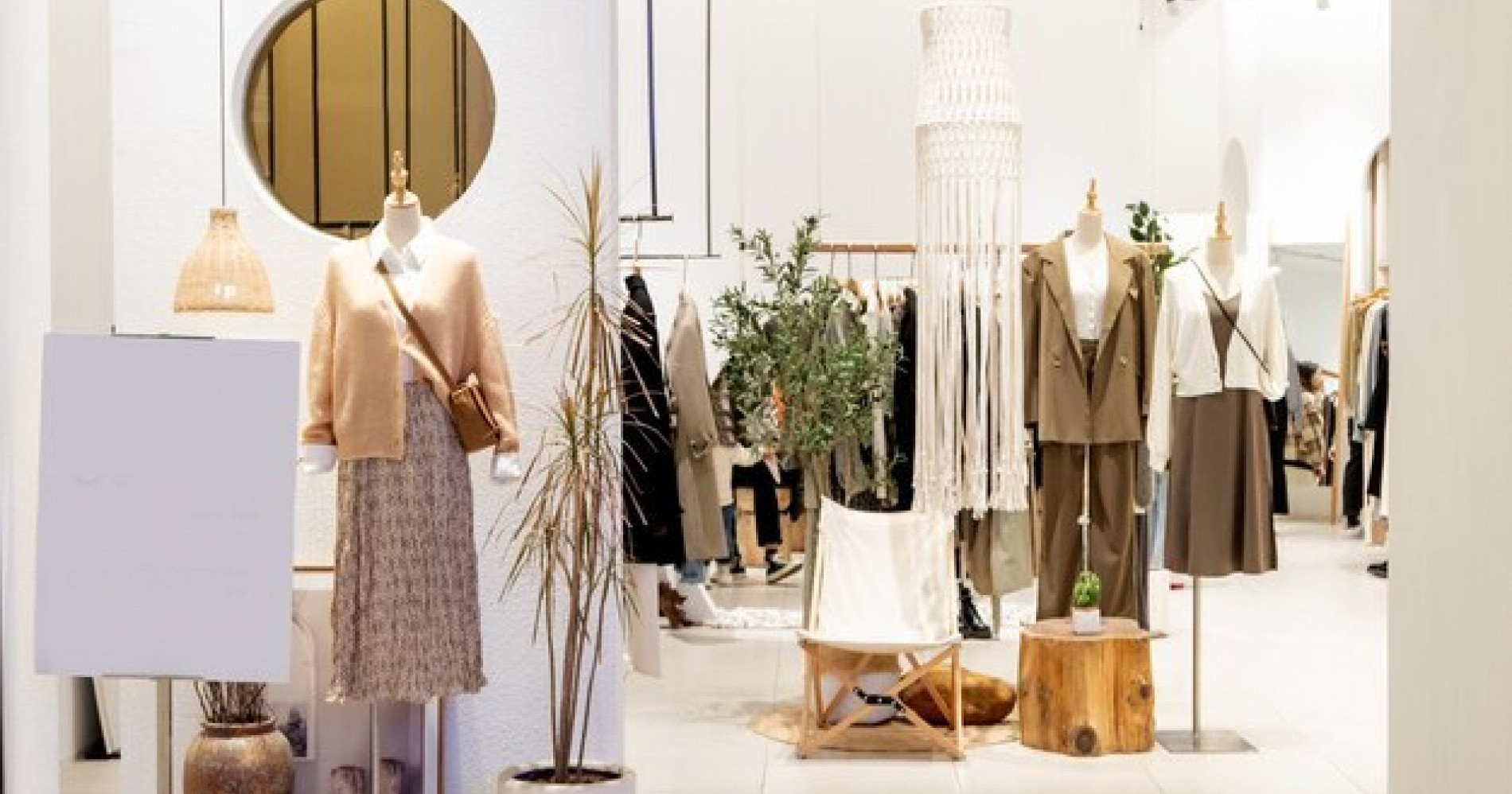 Pop-Up Store vs. Offline Store: Strategi Hemat Budget ala DS Modest (Sumber gambar: Freepik)