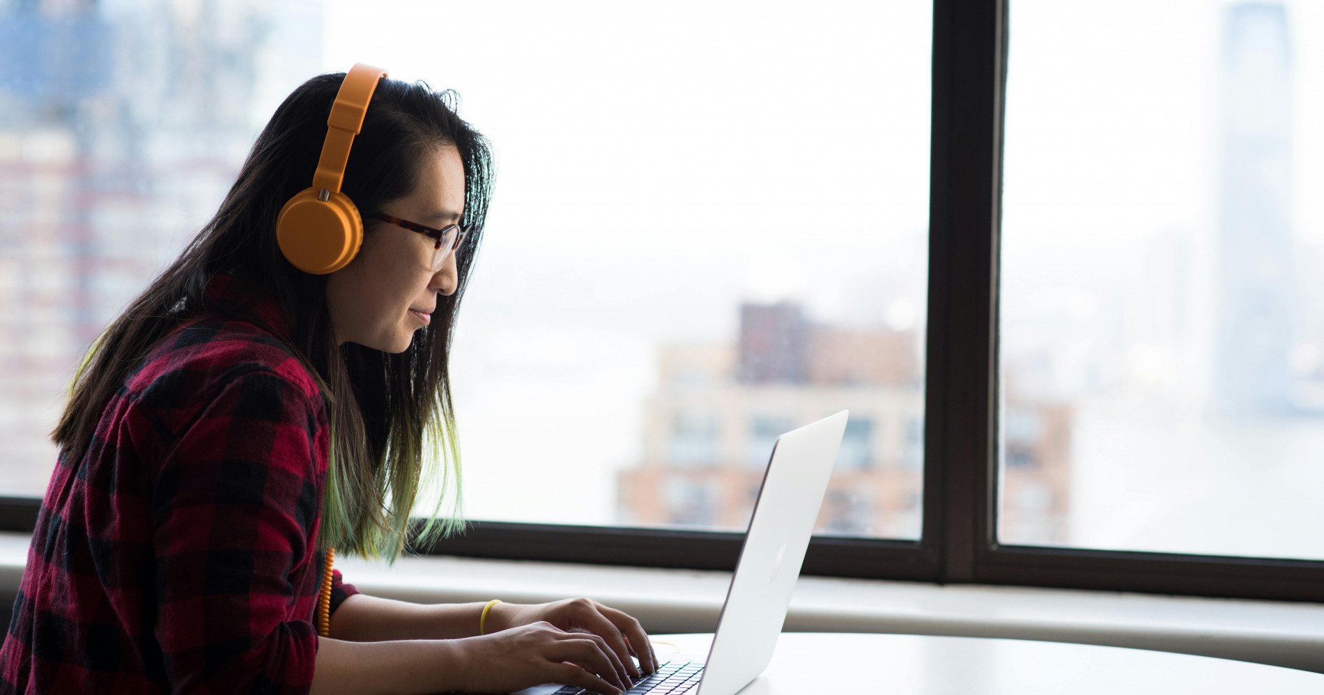 Memulai bisnis side hustle untuk perempuan (Sumber: Pexels) Memulai bisnis side hustle untuk perempuan (Sumber: Pexels)