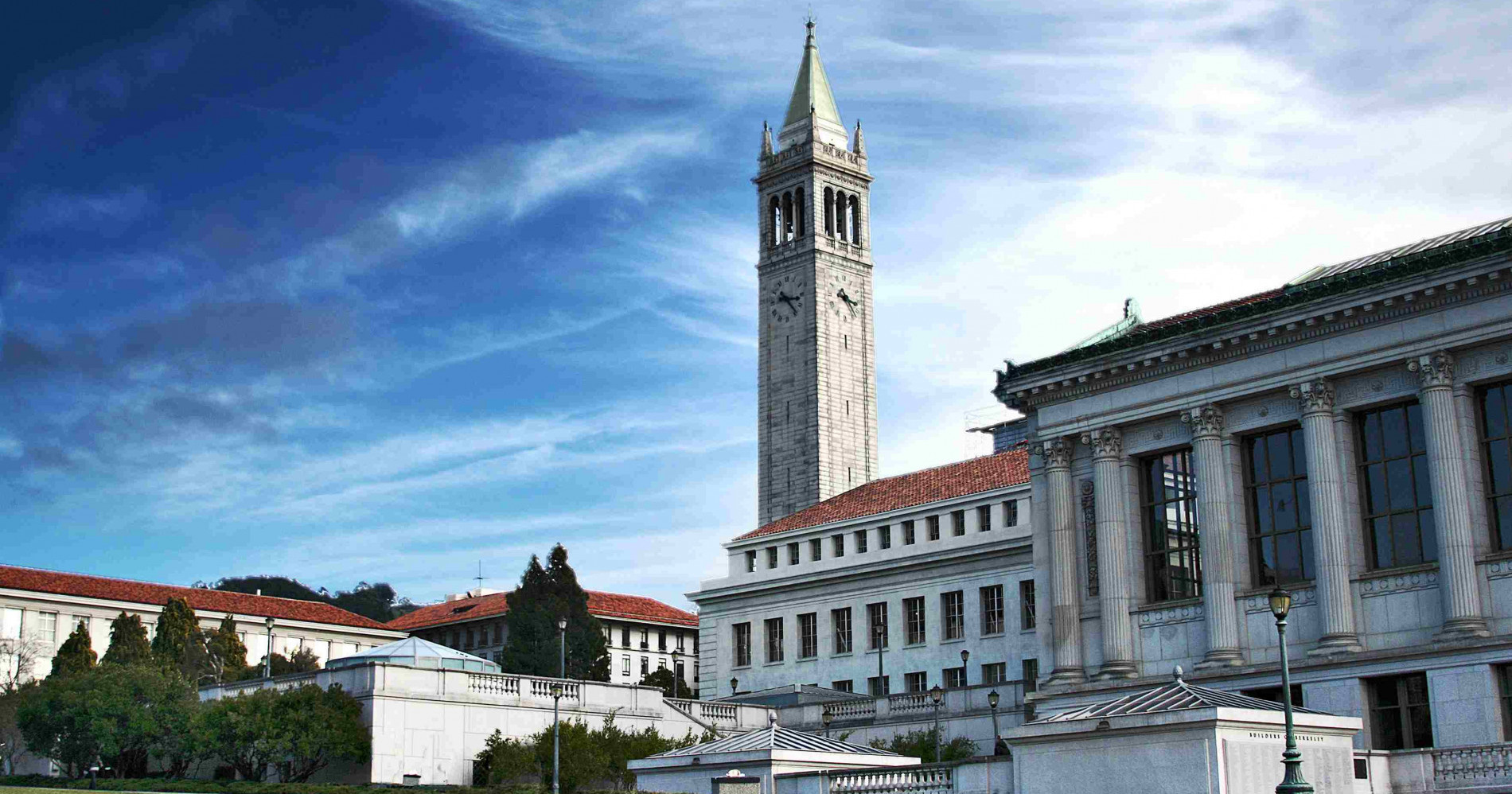 Pertumbuhan jumlah universitas di Indonesia harus diimbangi dengan peningkatan kualitas pendidikan yang merata (Sumber: Wikimedia Commons) Pertumbuhan jumlah universitas di Indonesia harus diimbangi dengan peningkatan kualitas pendidikan yang merata (Sumber: Wikimedia Commons)