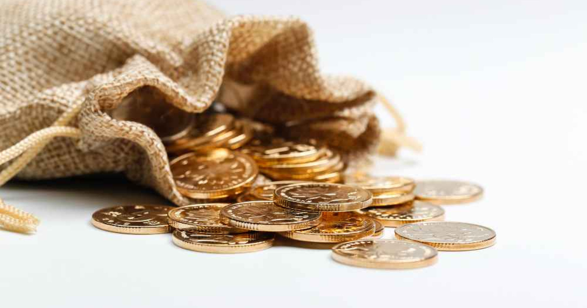 Investasi emas membawa kebahagian jangka panjang (Sumber gambar: Freepik.com) Investasi emas membawa kebahagian jangka panjang (Sumber gambar: Freepik.com)