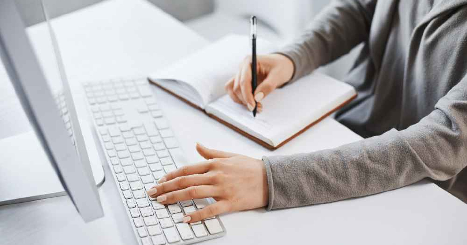 Rekomendasi kelas menulis gratsi untuk upgrade skill (Foto Freepik.com) Rekomendasi kelas menulis gratsi untuk upgrade skill (Foto Freepik.com)