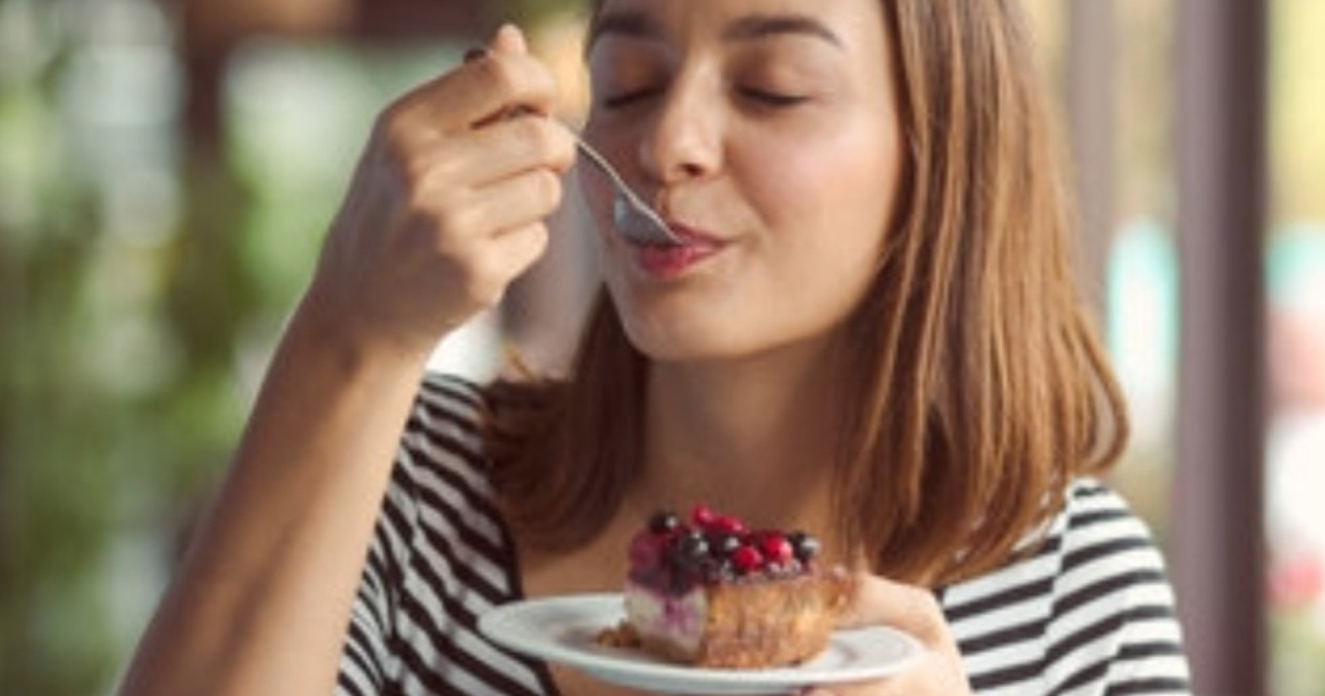 7 Rekomendasi Gaya Hidup Sehat untuk Mengatasi 5 Masalah bagi Penyuka Makanan Manis. Sumber Gambar: Adobe Express