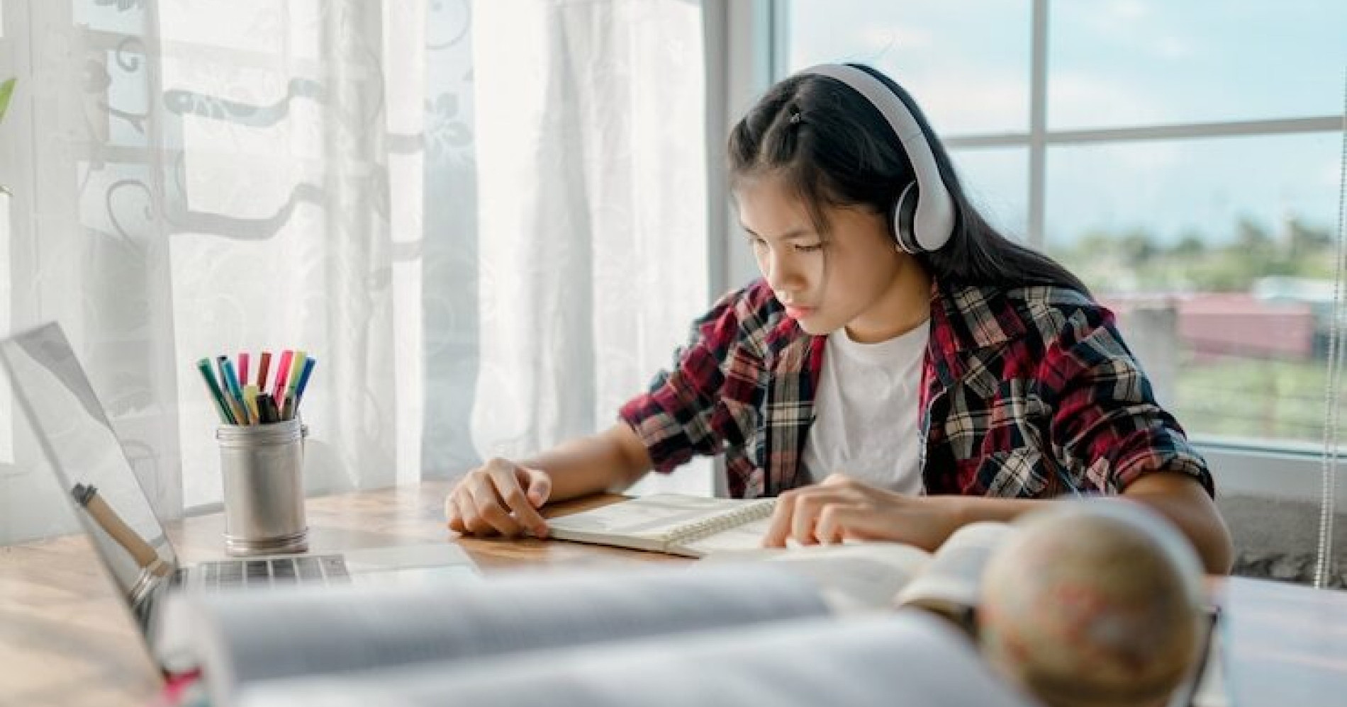 Belajar dengan Ritmemu Sendiri (Sumber gambar: Freepik) Belajar dengan Ritmemu Sendiri (Sumber gambar: Freepik)
