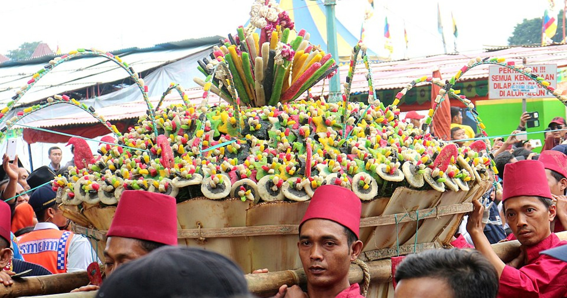 Grebeg Maulud merupakan acara puncak dari Upacara Sekaten di Yogyakarta (Wikimedia Commons) Grebeg Maulud merupakan acara puncak dari Upacara Sekaten di Yogyakarta (Wikimedia Commons)