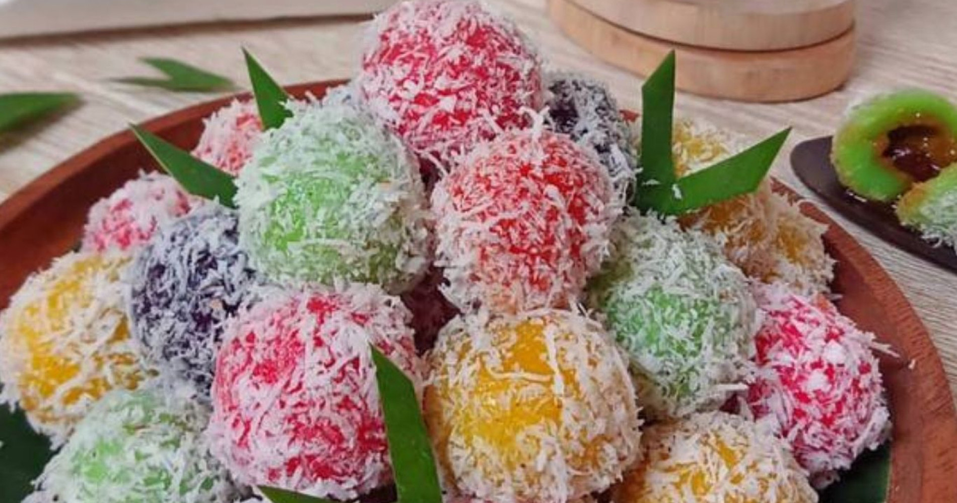 Klepon salah satu hidangan khas Indonesia (Foto Wikimedia Commons)