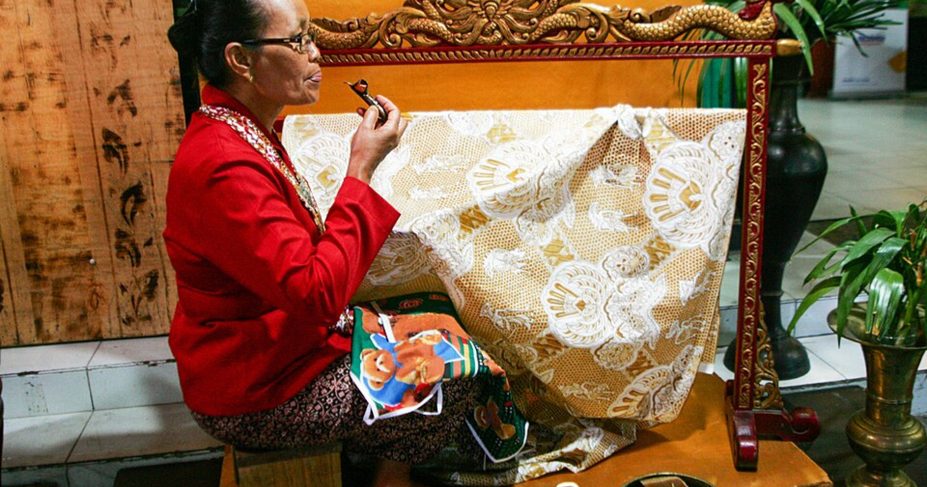 Mau coba bisnis kain batik lewat e-commerce (Sumber gambar: Wikimedia Commons)