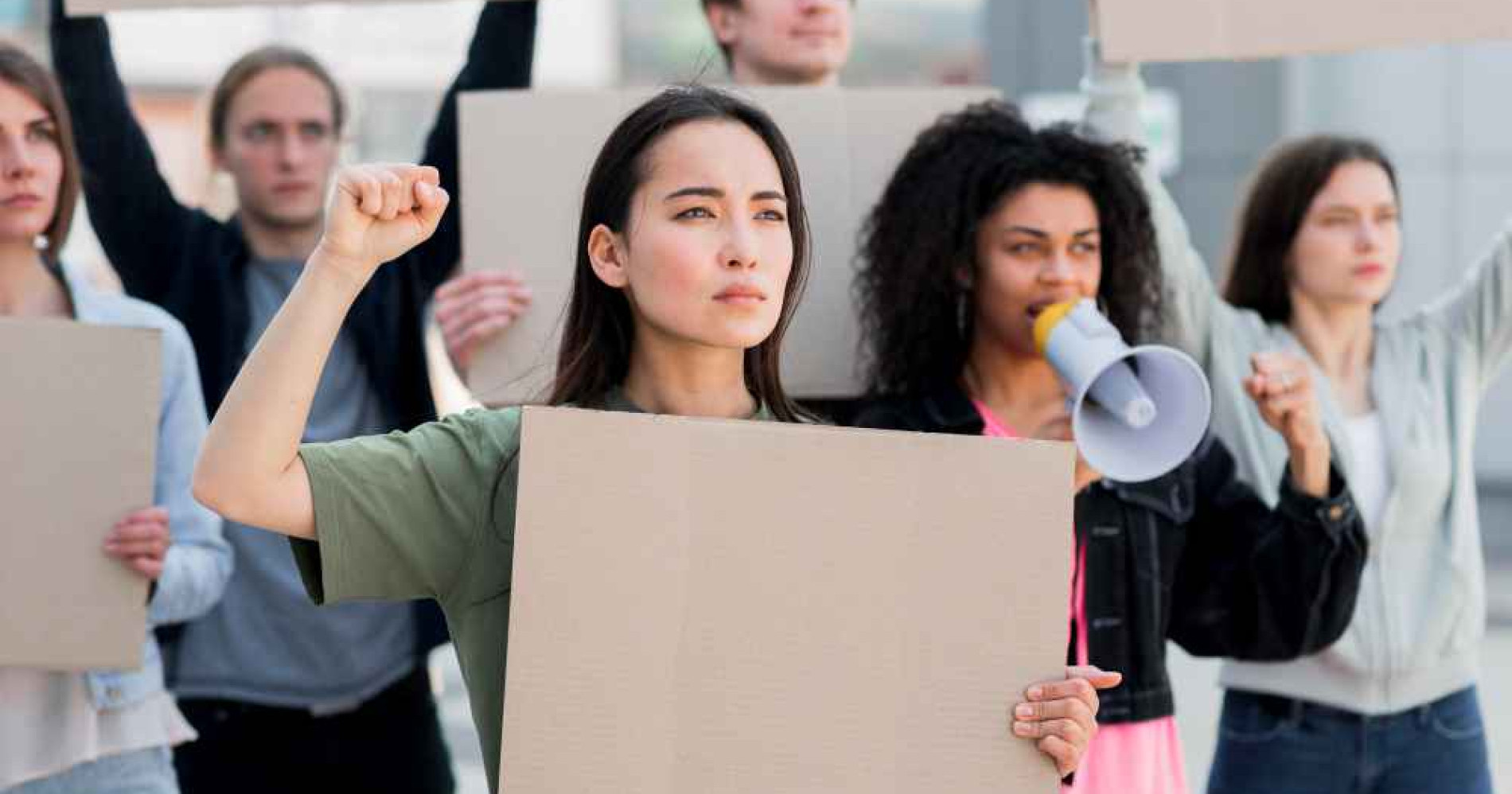Ilustrasi orang sedang melakukan demo/menyampaikan aspirasi pendapat (Foto Freepik.com) Ilustrasi orang sedang melakukan demo/menyampaikan aspirasi pendapat (Foto Freepik.com)