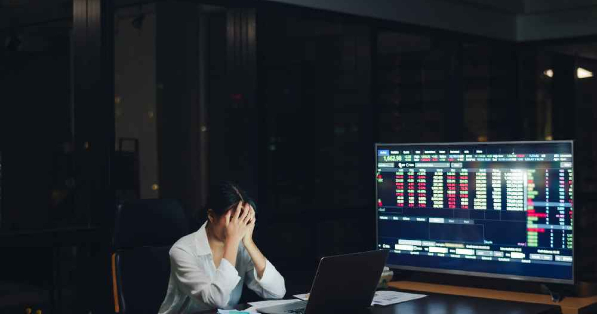 Ilustrasi investor sedang mengalami September Effect (Foto Freepik.com) Ilustrasi investor sedang mengalami September Effect (Foto Freepik.com)