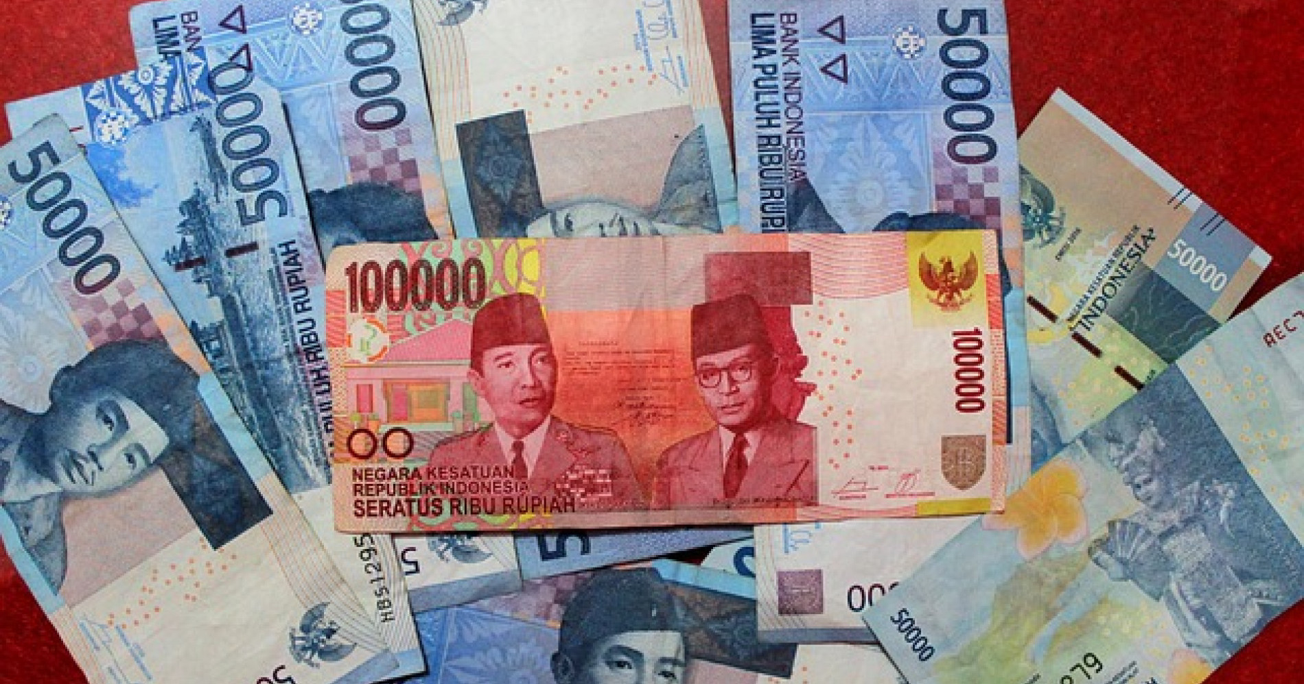 Ilustrasi Mengumpulkan Uang (Sumber: Pixabay) Ilustrasi Mengumpulkan Uang (Sumber: Pixabay)