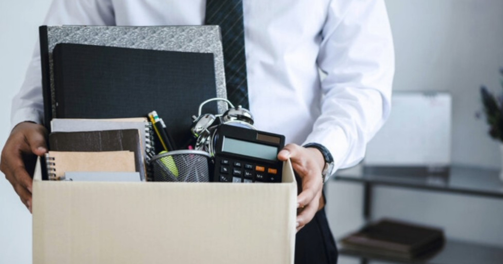 Kapan Waktu Terbaik untuk Resign? 7 Pertimbangan sebelum Resign. Sumber Gambar Adobe Express