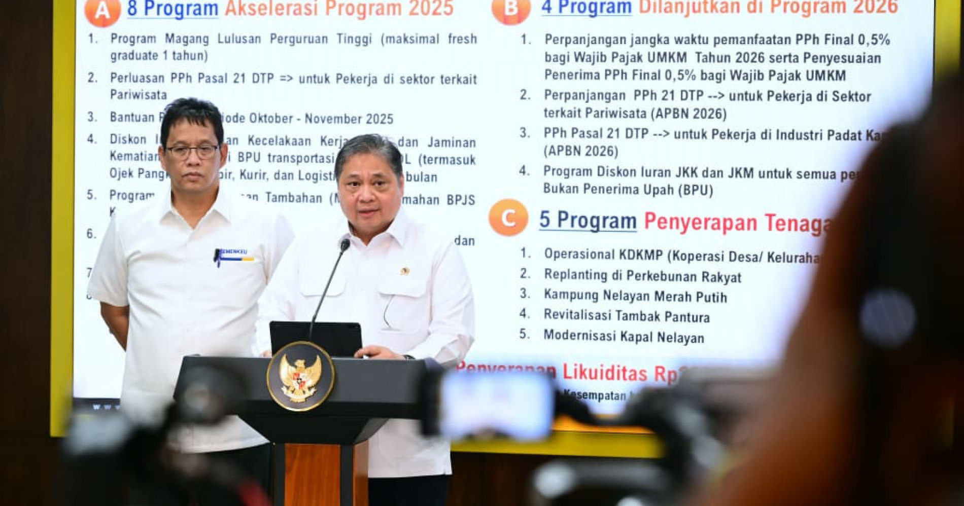 Program paket ekonomi 2025: 8 program akselerasi, 4 program lanjutan, dan 5 program andalan serap tenaga kerja (Foto ekon.go.id)