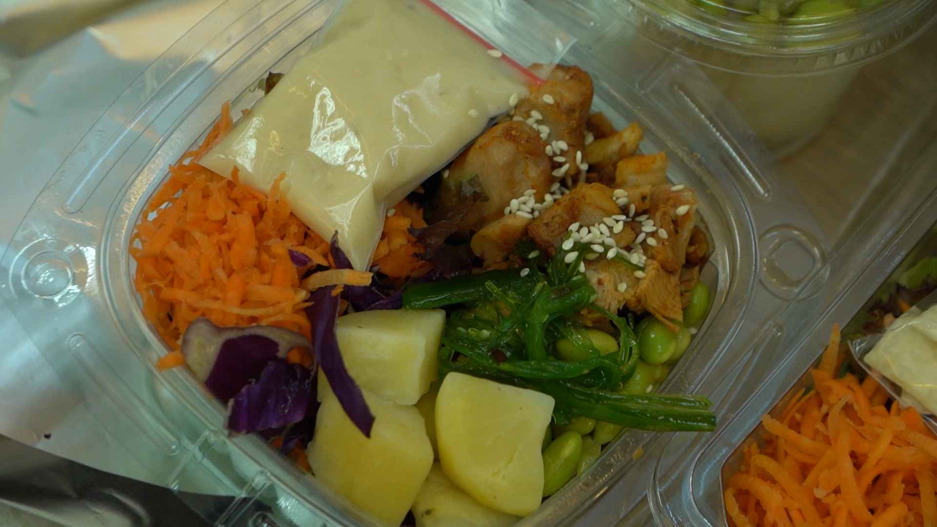 Produk Q-Salad