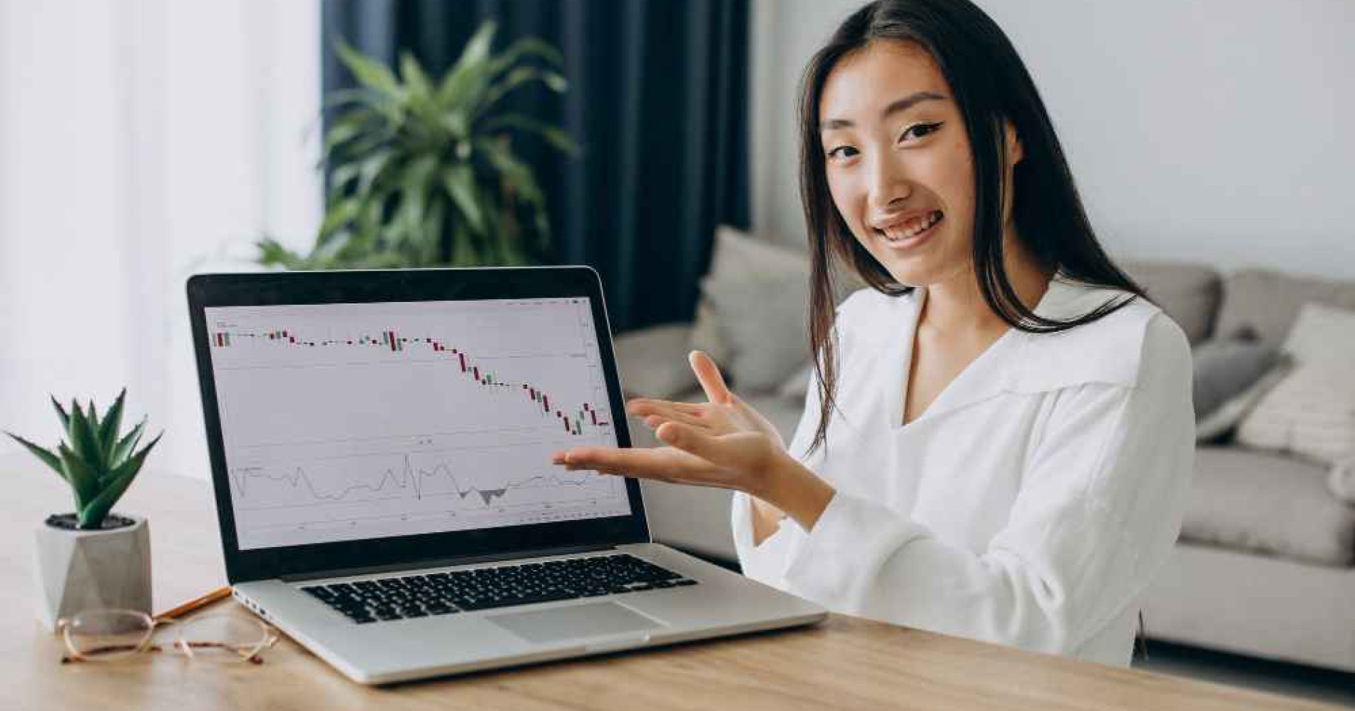 Ilustrasi seorang perempuan sedang upgrade skill literasi finansial dan karier (Foto Freepik.com) Ilustrasi seorang perempuan sedang upgrade skill literasi finansial dan karier (Foto Freepik.com)