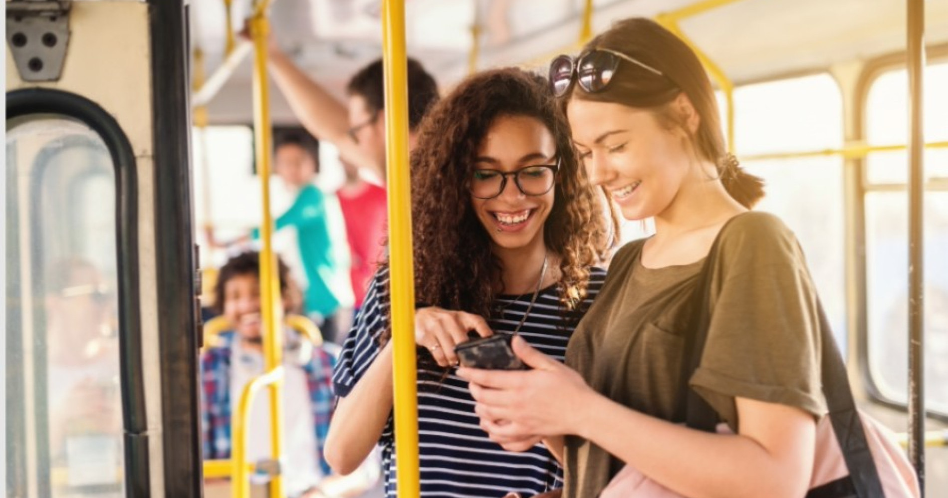 5 Strategi Jika Tarif Transportasi Umum Naik. Sumber Gambar Adobe Express