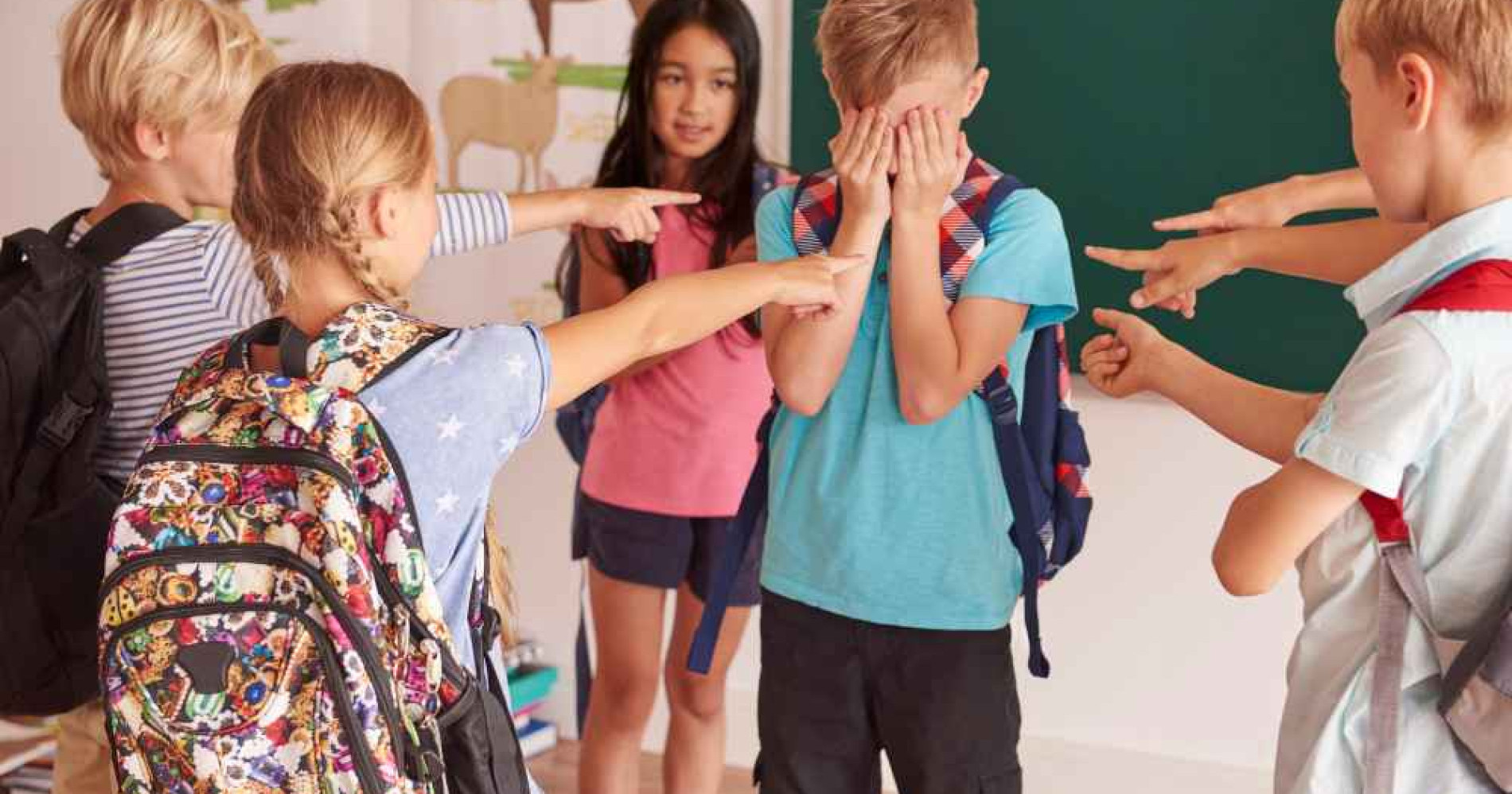 Stop bilang "Jangan Baper", ini tindak nyata kasus bullying (Sumber: freepik.com) Stop bilang "Jangan Baper", ini tindak nyata kasus bullying (Sumber: freepik.com)