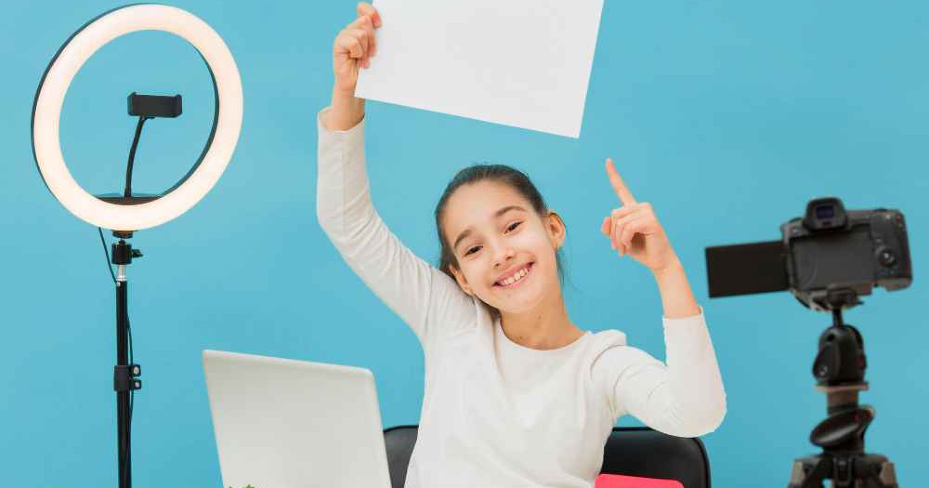 Mengapa Kamu Harus Mulai Ngonten (Sumber gambar: Freepik.com) Mengapa Kamu Harus Mulai Ngonten (Sumber gambar: Freepik.com)