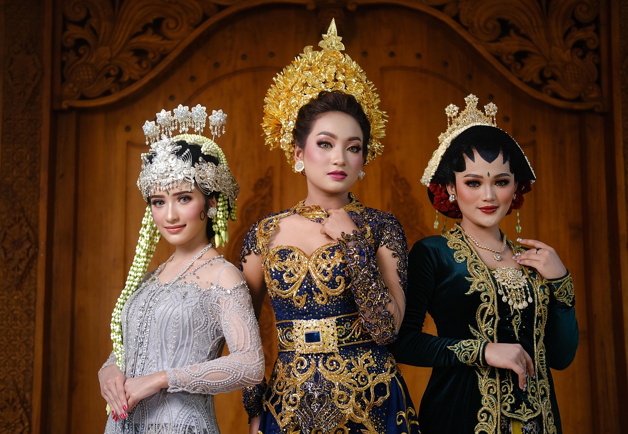 Menghargai budaya salah satu nilai yang bisa dipelajari dari Sumpah Pemuda [Sumber: Pixabay]