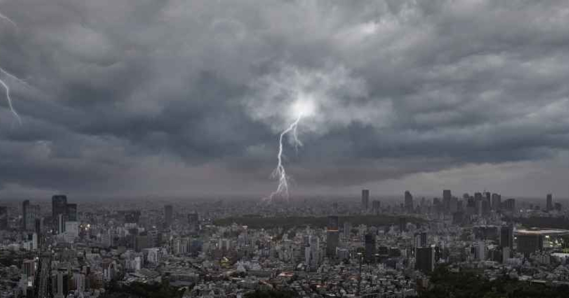 Ilustrasi cuaca ekstrem (Foto Freepik.com) Ilustrasi cuaca ekstrem (Foto Freepik.com)