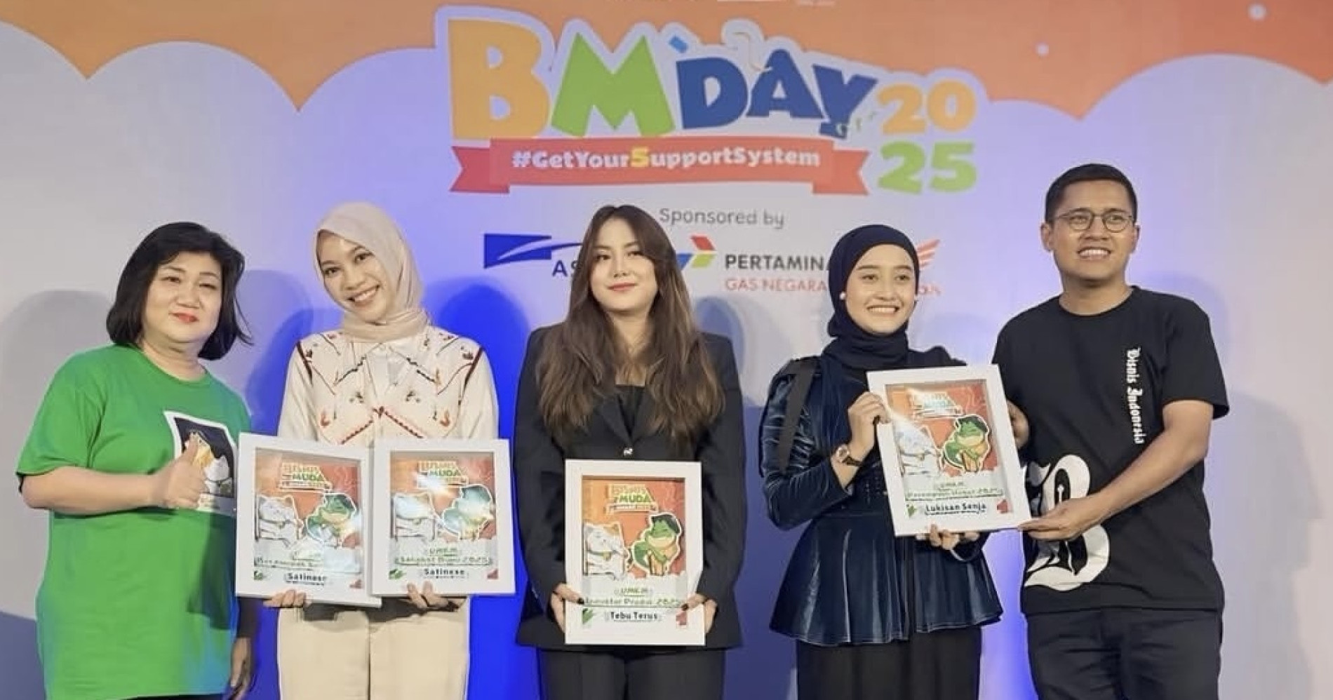 Satinese: Melestarikan Budaya Lokal Lewat Sentuhan Fashion Modern (Sumber gambar: Instagram satinese.id)