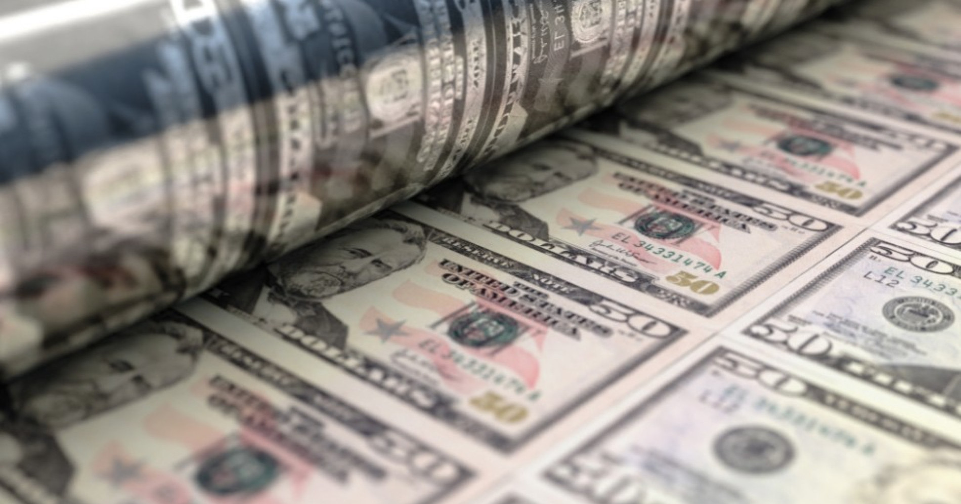 5 Cara Mudah Atur Gaji dan Miliki Dana Darurat tanpa Rasa Stress. Sumber gambar Adobe Express