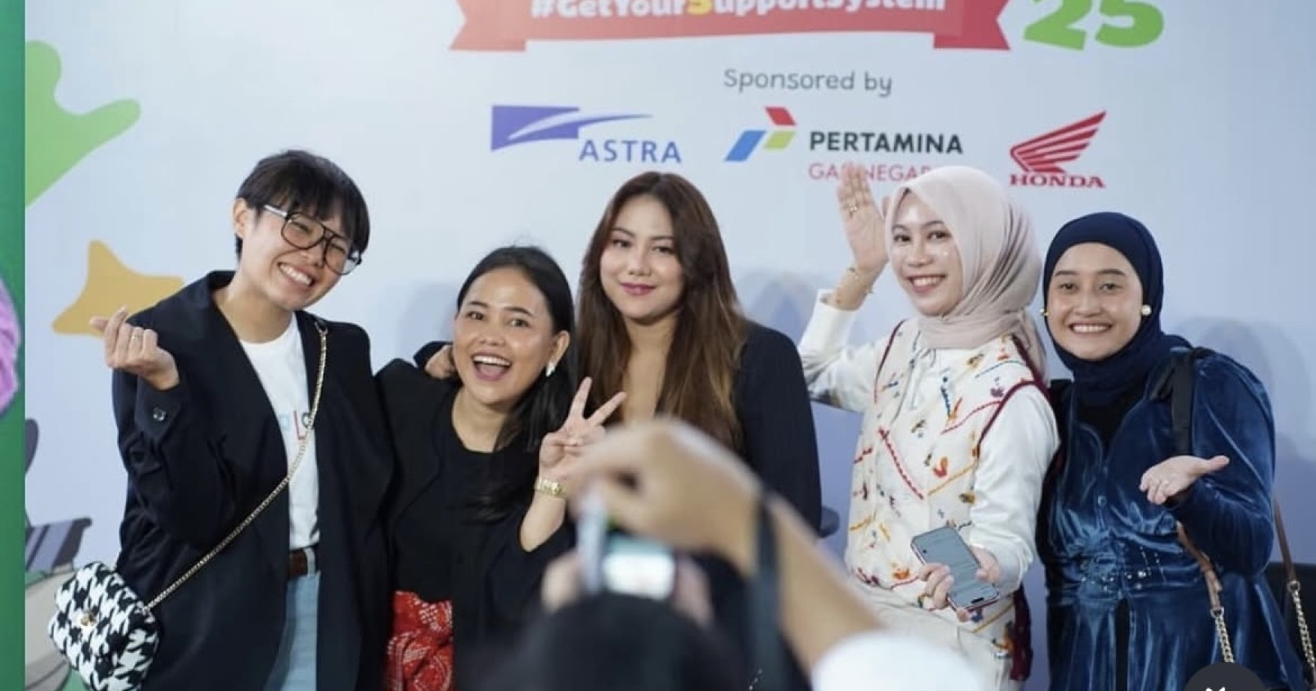 Kolaborasi Satinese dalam Membangun Relasi Bisnis (Sumber gambar: Instagram @satinese.id)