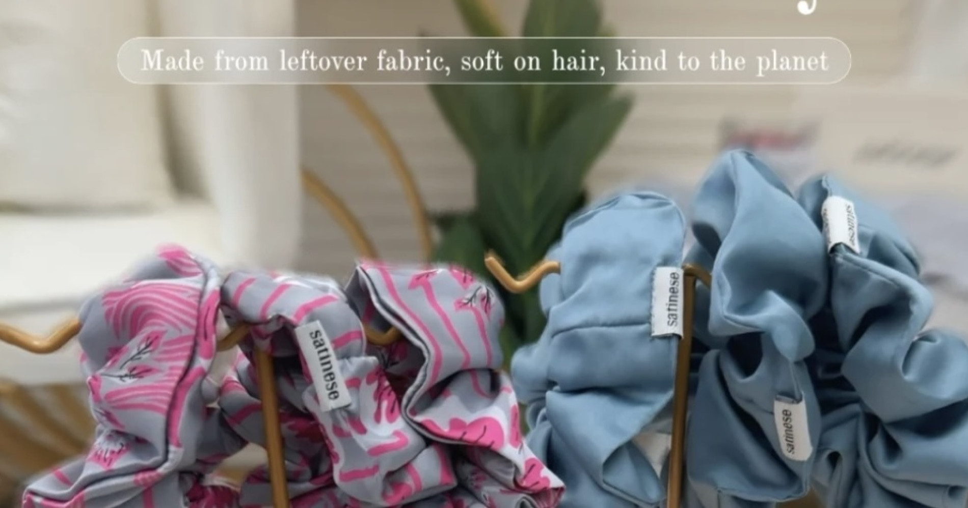 Sisa Kain Satinese Diolah Kembali Jadi Aksesori Handmade (Sumber gambar: Instagram satinese.id)