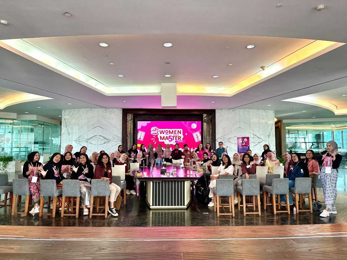 Foto Bersama pada AJjang WEtheWAW: WOMENwhoMA5TER Foto Bersama pada AJjang WEtheWAW: WOMENwhoMA5TER