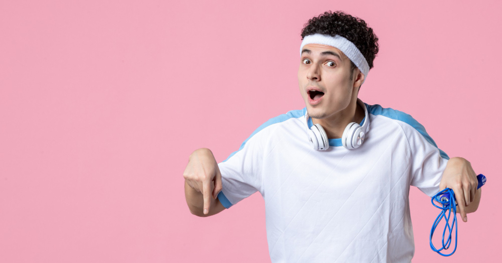 Ilustrasi orang sedang berolahraga (Foto Freepik.com)