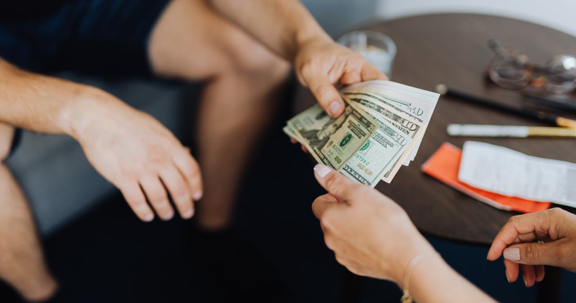 7 Cara Manajemen dan Menghadapi Orang yang Berhutang. Sumber Gambar pexels